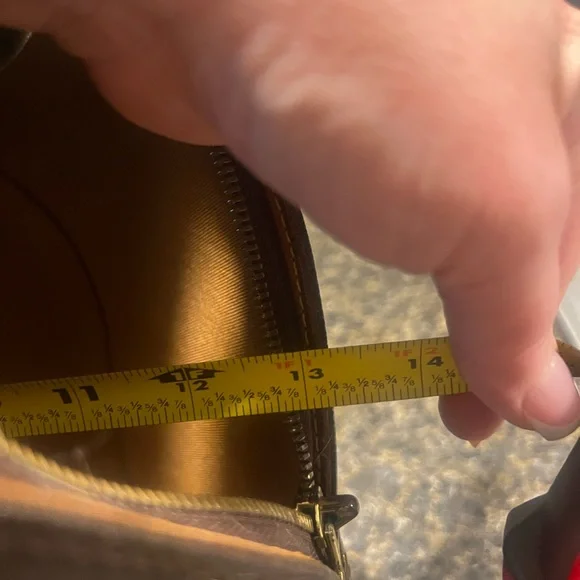 Louis Vuitton Ellipse PM Monogram Canvas | Rare Discontinued | Authentic - Picture 6 of 9